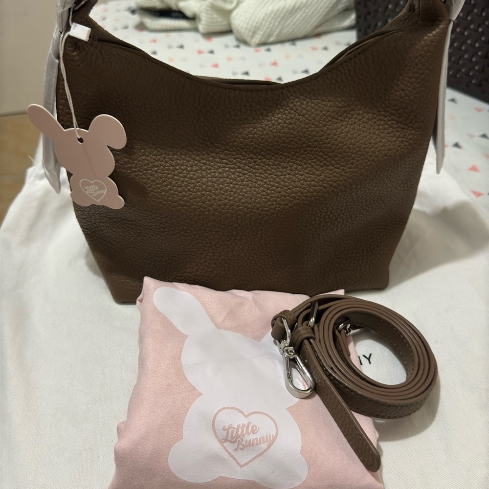 ‼️SOLD‼️
House of little bunny Leather Crossbody/HandBag
